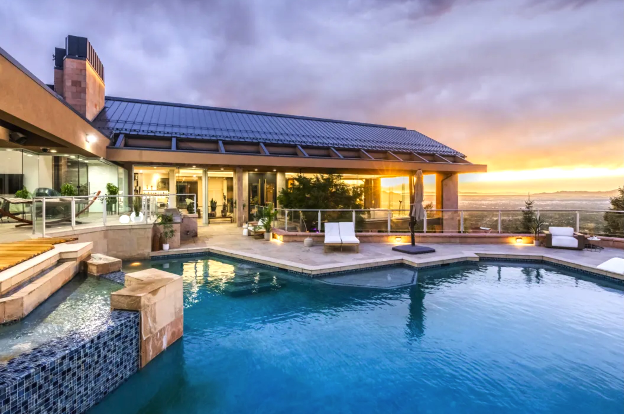 Salt Lake Mountain OverlooK Pool